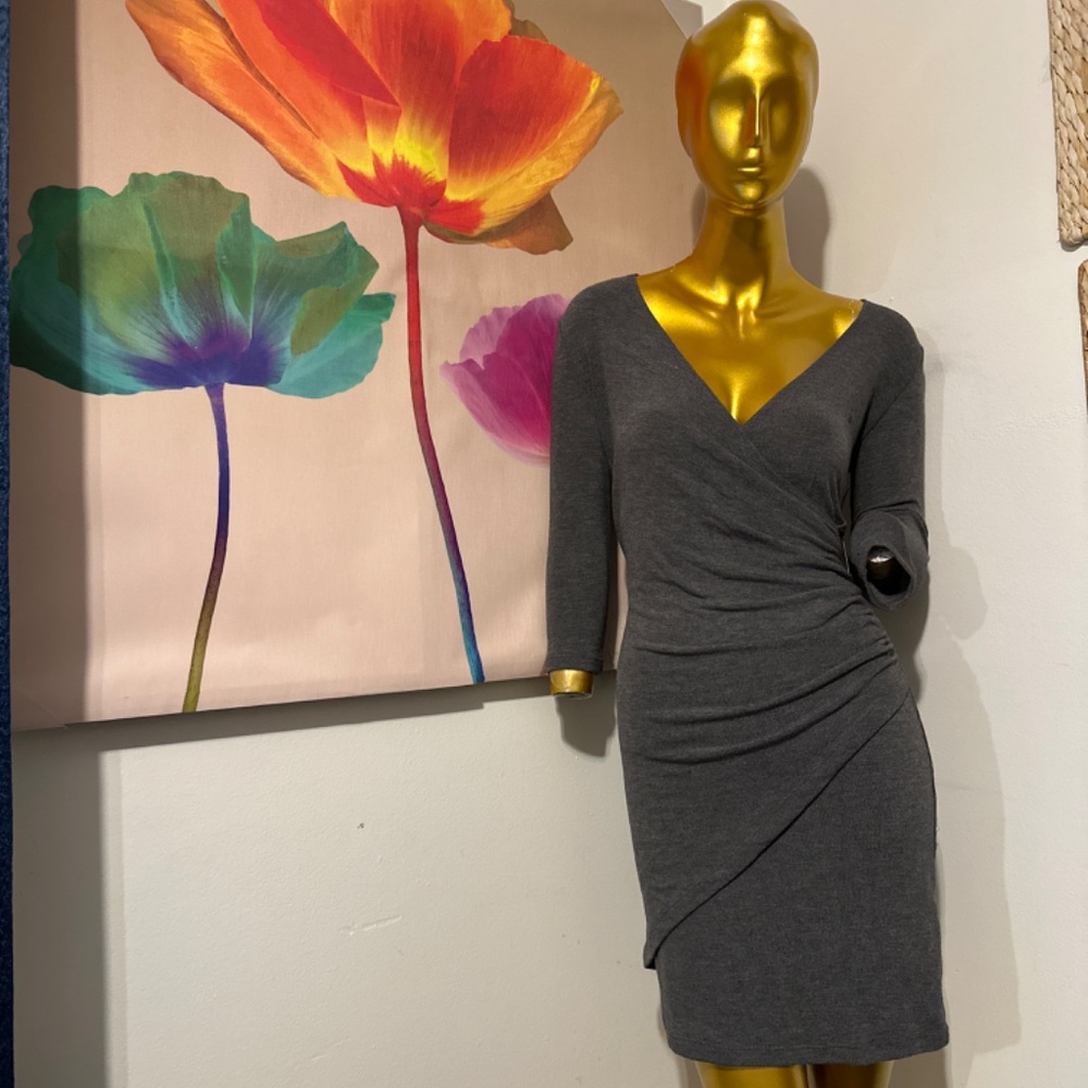 DRESSES - Picture 2 of 2